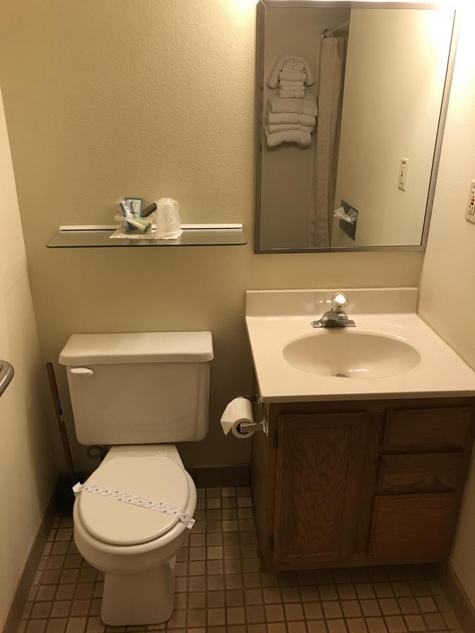 Exxon Quik Stop & Motel Wausaukee Esterno foto