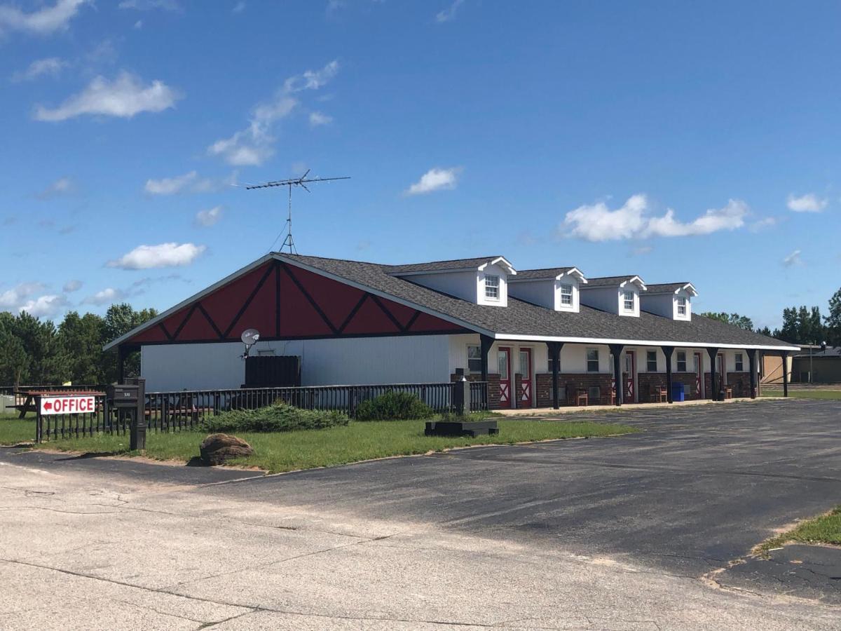 Exxon Quik Stop & Motel Wausaukee Esterno foto